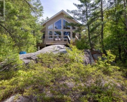 Cottage for Sale on Six Mile Lake