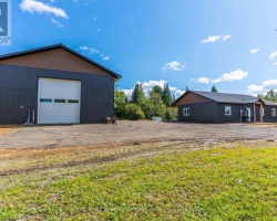 Cottage for Sale on Gull Lake