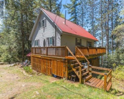 Cottage for Sale on Kennisis Lake