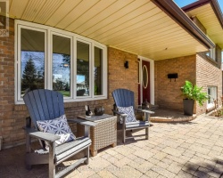 Cottage for Sale on Lake Simcoe