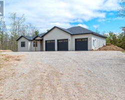 Property for Sale on 104 Moon Line Road N, Trent Lakes