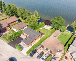 Cottage for Sale on Lake Scugog