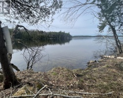 Cottage for Sale on Gull Lake