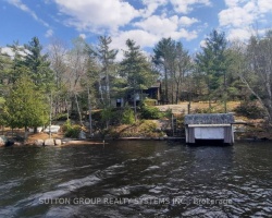 Cottage for Sale on Healey Lake