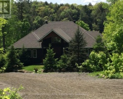 Cottage for Sale on Manitouwabing Lake