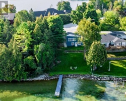 Cottage for Sale on Lake Simcoe