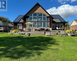 Cottage for Sale on Lake Simcoe