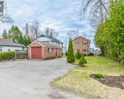 Cottage for Sale on Lake Simcoe