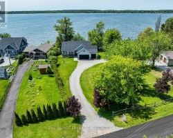 Cottage for Sale on Lake Scugog