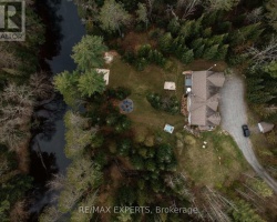 Cottage for Sale on Black River