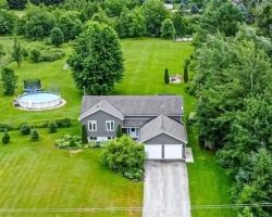 Property for Sale on 285 WARMINSTER Sideroad, 