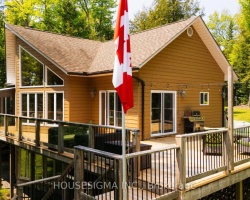 Cottage for Sale on Kennisis Lake