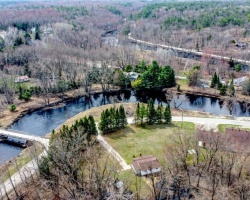 Cottage for Sale on Black Lake