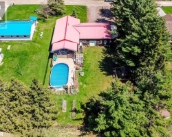 Cottage for Sale on Dalrymple Lake