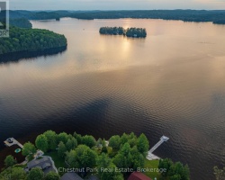 Cottage for Sale on Fairy Lake