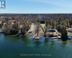 Cottage for Sale on Lake Simcoe