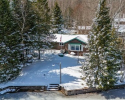 Cottage for Sale on Haliburton Lake