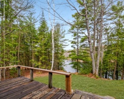 Cottage for Sale on Outlet Bay