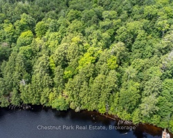 Cottage for Sale on Kennisis Lake