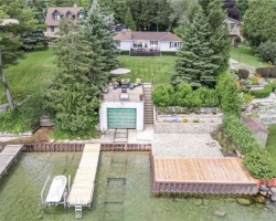 Cottage for Sale on Lake Simcoe