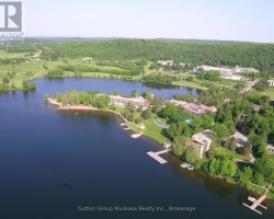Cottage for Sale on Peninsula Lake