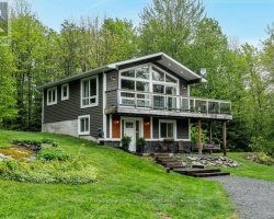 Property for Sale on 1521 Bobcaygeon Road, Minden Hills