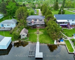 Cottage for Sale on Mitchell Lake