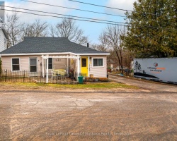 Property for Sale on 7 DUFFERIN STREET N, Huntsville (Chaffey)