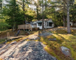 Cottage for Sale on Morrison Lake