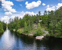 Cottage for Sale on Gull Lake