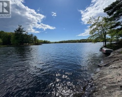 Cottage for Sale on Sparrow Lake