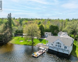 Cottage for Sale on Sparrow Lake