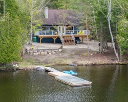 Cottage for Sale on Kashagawigamog Lake