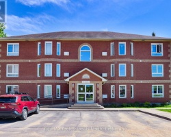 Property for Sale on 303C 661 Cedar Lane, Bracebridge (Macaulay)