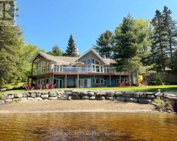Cottage for Sale on Manitouwabing Lake