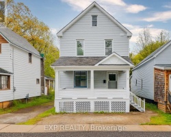 Property for Sale on 11 Farrer Street, Parry Sound