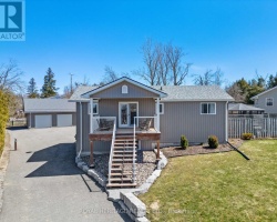 Cottage for Sale on Sturgeon Lake