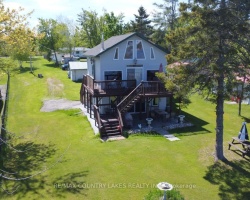 Cottage for Sale on Mitchell Lake