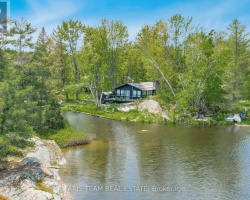 Cottage for Sale on Clearwater Lake