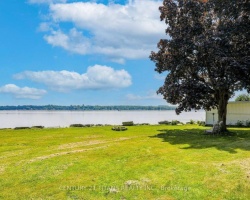 Cottage for Sale on Lake Scugog