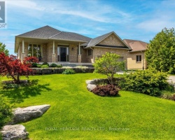 Cottage for Sale on Pigeon Lake