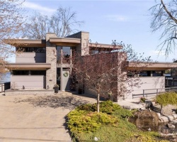 Cottage for Sale on Lake Couchiching