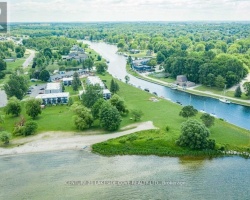 Cottage for Sale on Lake Simcoe