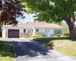 Property for Sale on 121 Clifton Street, Kawartha Lakes (Fenelon Falls)