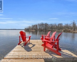 Cottage for Sale on Lake Simcoe