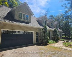 Cottage for Sale on St George Lake