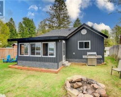 Cottage for Sale on Gooderham Lake