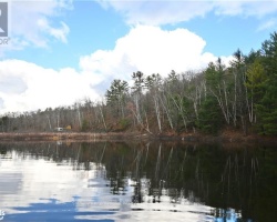 Cottage for Sale on Bell Lake
