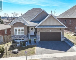 Property for Sale on 3155 Monarch Drive, Orillia