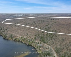 Cottage for Sale on Moose Lake